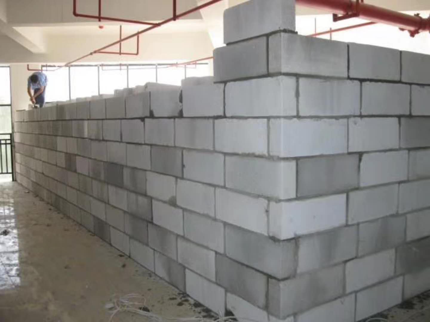 绥棱蒸压加气混凝土砌块承重墙静力和抗震性能的研究